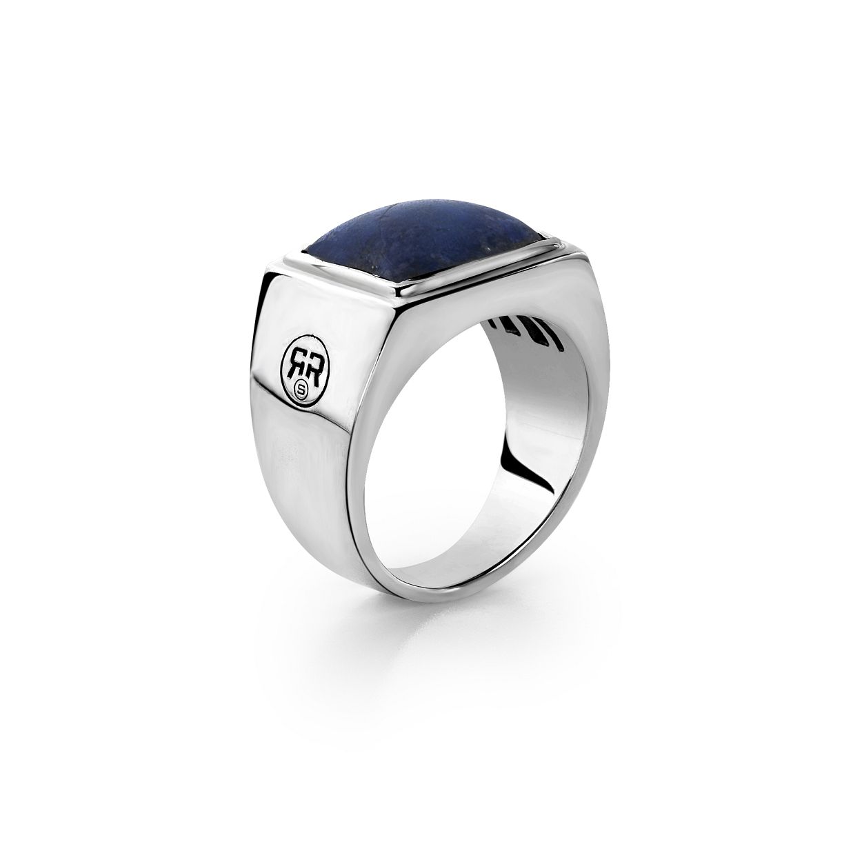Deze ring is van het merk Rebel & Rose. Het is een herensieraad. De ring is blauw van kleur.