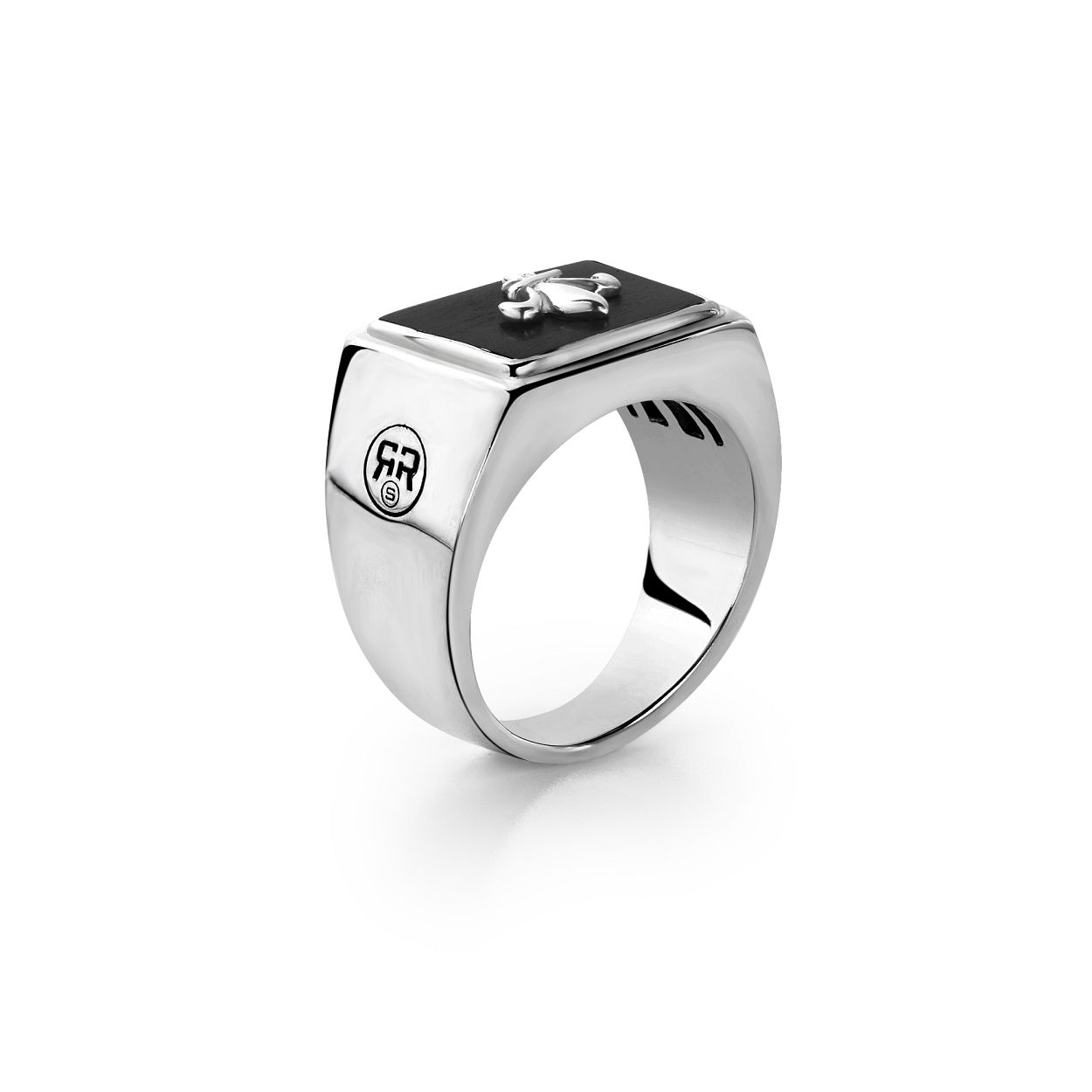Deze ring is van het merk Rebel & Rose. Het is een herensieraad. De ring is bruin van kleur.