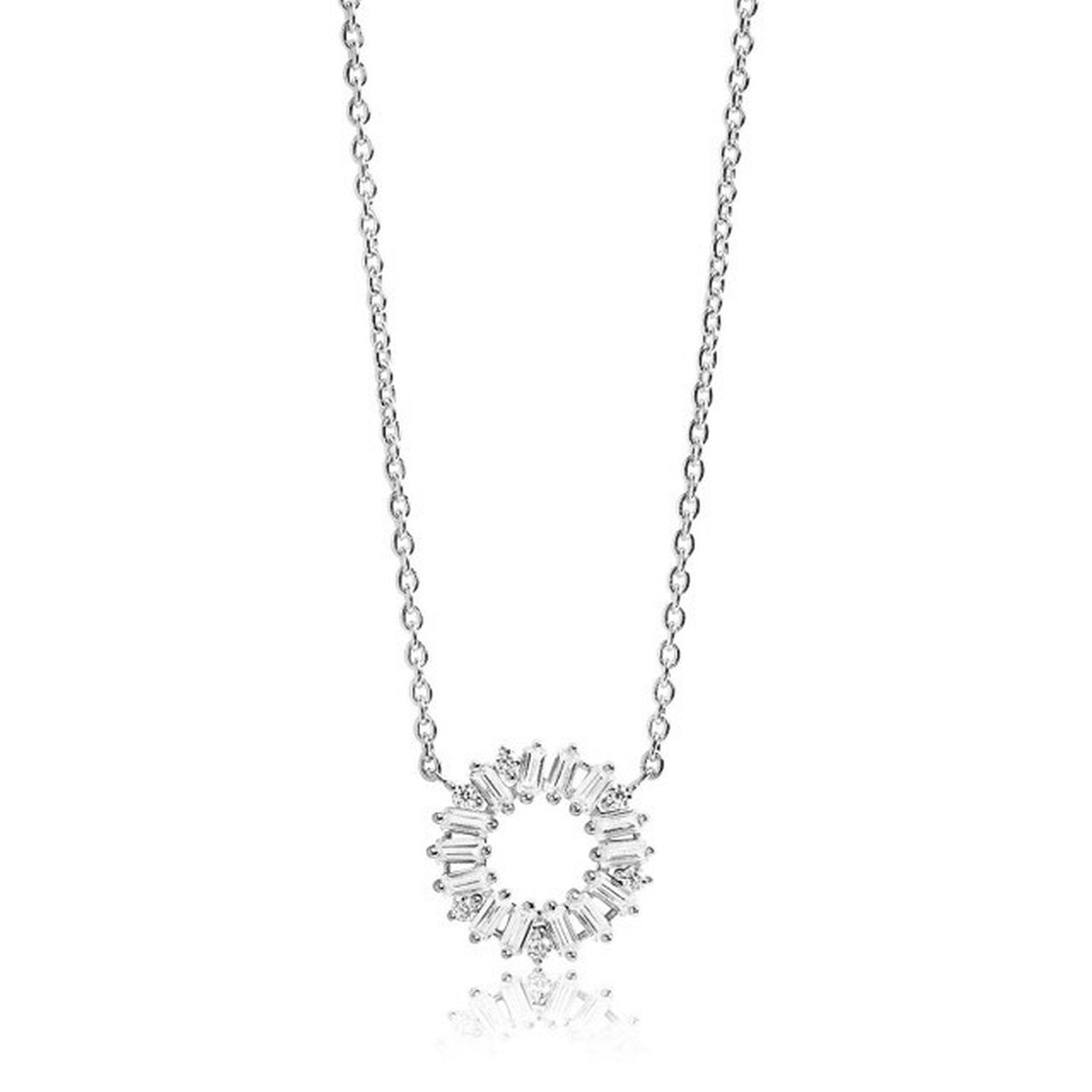 Deze collier is van het merk Sif Jakobs. Het is een damessieraad gemaakt van zilver. De collier is zilver van kleur.