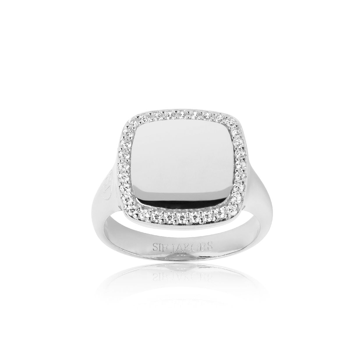 Deze ring is van het merk Sif Jakobs. De kleur van het sieraad is zilver. Dit sieraad bevat de edelsteen: zirconia. De kleur van deze edelsteen is: wit.
