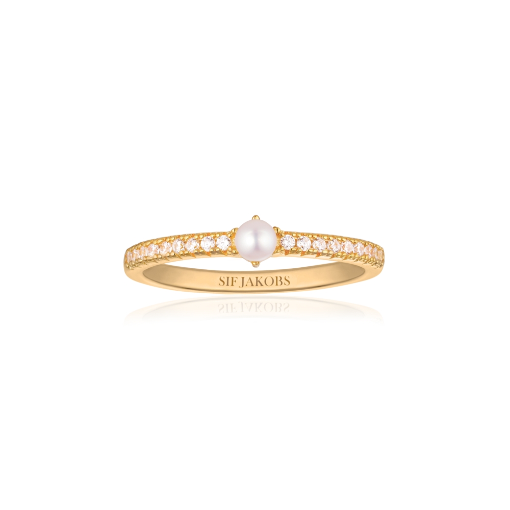 Ring gemaakt van 18-karaats verguld 925 sterling zilver met gerhodineerd oppervlak, facetgeslepen veelkleurige zirkonia en glanzende zoetwaterparel.

Ringafmetingen: Breedte 2 mm, dikte 2 mm