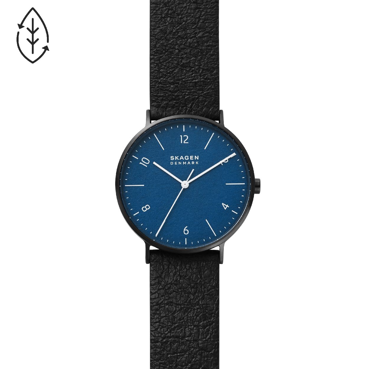 Dit herenhorloge is van het merk Skagen. Het is een  horloge met een band gemaakt van leer. De diameter van de kast is 40 mm.
De verdere specificaties van het horloge zijn als volgt:
Bandbreedte (mm): 20
Kastmateriaal: edelstaal
Techniek: quartz