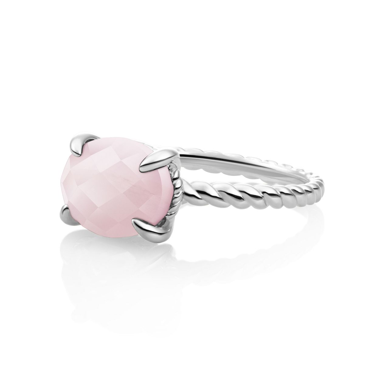 Dit is een ring van het merk Sparkling Jewelsin maat 54.
