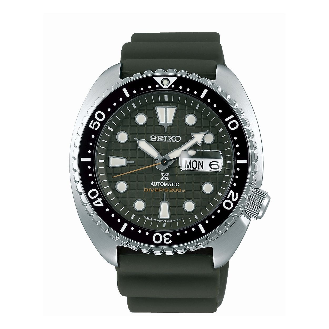 Dit herenhorloge is van het merk Seiko. Het is een analoog horloge gemaakt van siliconen. De diameter van de kast is 45 mm en de kast is 13.5 mm dik.
De verdere specificaties van het horloge zijn als volgt:
Glassoort: saffier glas
Bandbreedte: 22
Kastmateriaal: staal
Waterdichtheid: 30 ATM
Techniek: automaat