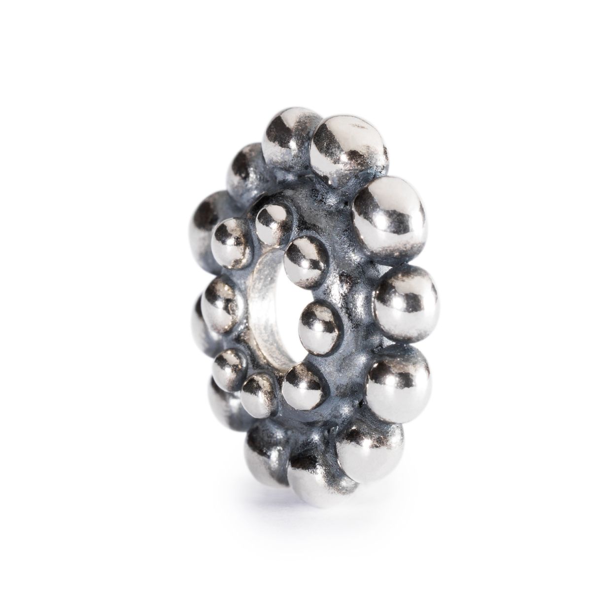 Trollbeads Lotus top: Lotusscheuten drijven op de rivier.
