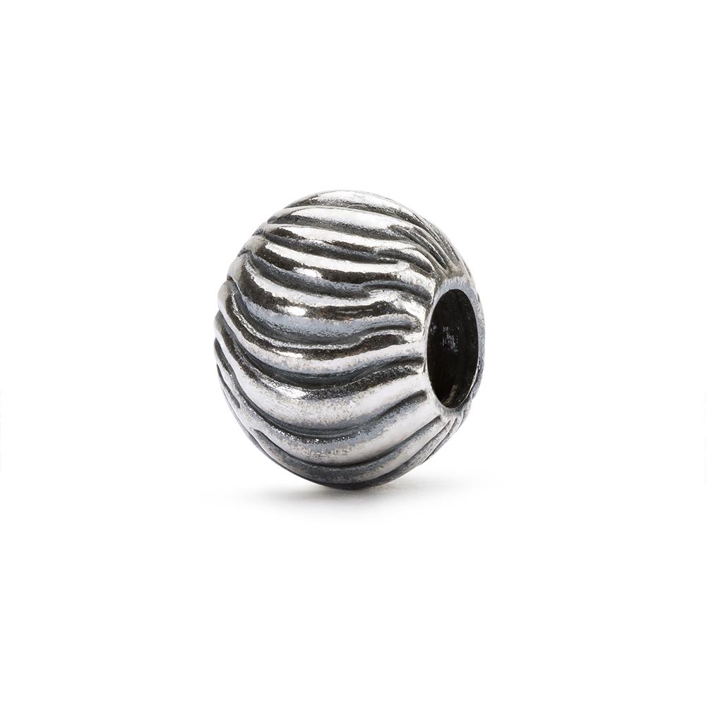 Trollbeads Kabbelende golven:  Mooie momenten komen in golven. Laat je erop meevoeren.