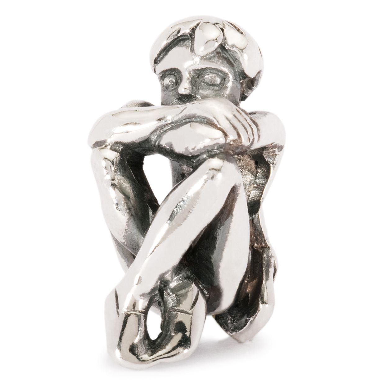 Trollbeads Vrijheidsgeest: Vrijheid. Fantasie. Dromen. Dit kleine mannetje biedt de inspiratie om je dromen waar te maken en het kind in jezelf te koesteren. Hij zweeft door de lucht en danst op de golven zoals Peter Pan uit de klassieke tekenfilm. Hij laat zich niet vangen, dus doe maar geen moeite! Hij staat voor vrijheid, niets dan vrijheid.