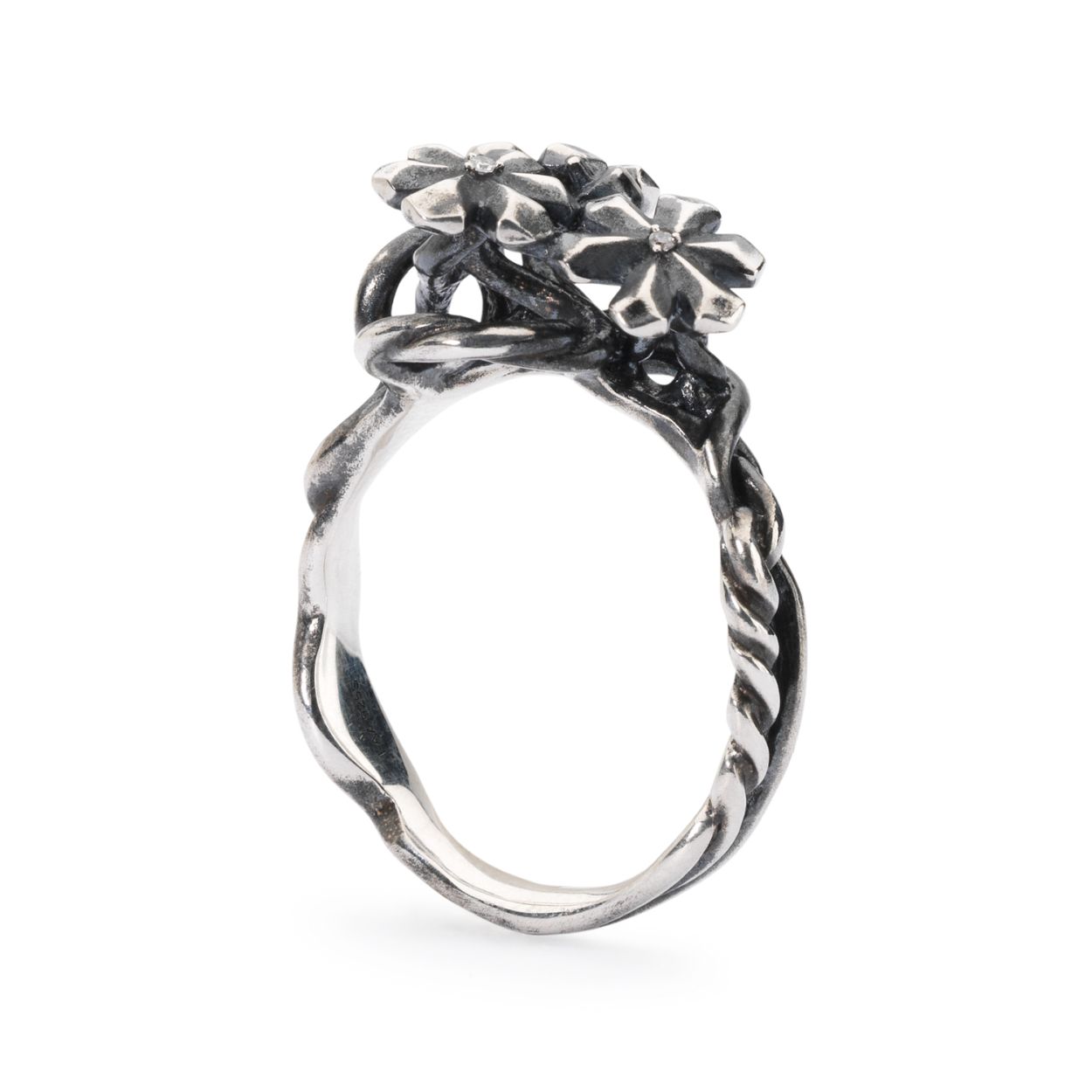Deze luxe rollbeads TAGRI-00301 Kerstlichtjes ring met diamant heeft een prachtige elegante look. Door de deels gematteerd, deels gepolijst afwerking en prachtige zwarte kleur is deze ring bezet met diamant een echte eye-catcher.