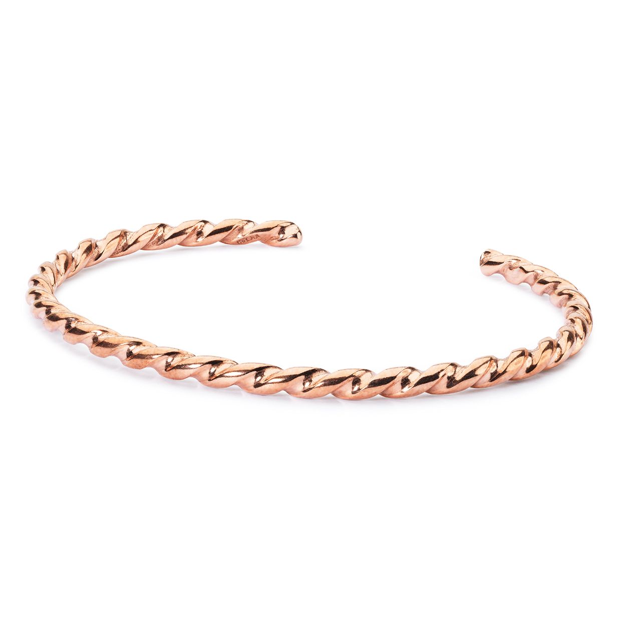 Een elegante manier om je Trollbeads te dragen, met een twist! Draag de bangle alleen met je favoriete Trollbeads, of tooi je pols juist met meerdere bangles. Mix klassieke of twisted bangles. Bevestig stoppers aan beide uiteinden van de kralen. (S- vergelijkbaar met armband 20-21 cm)