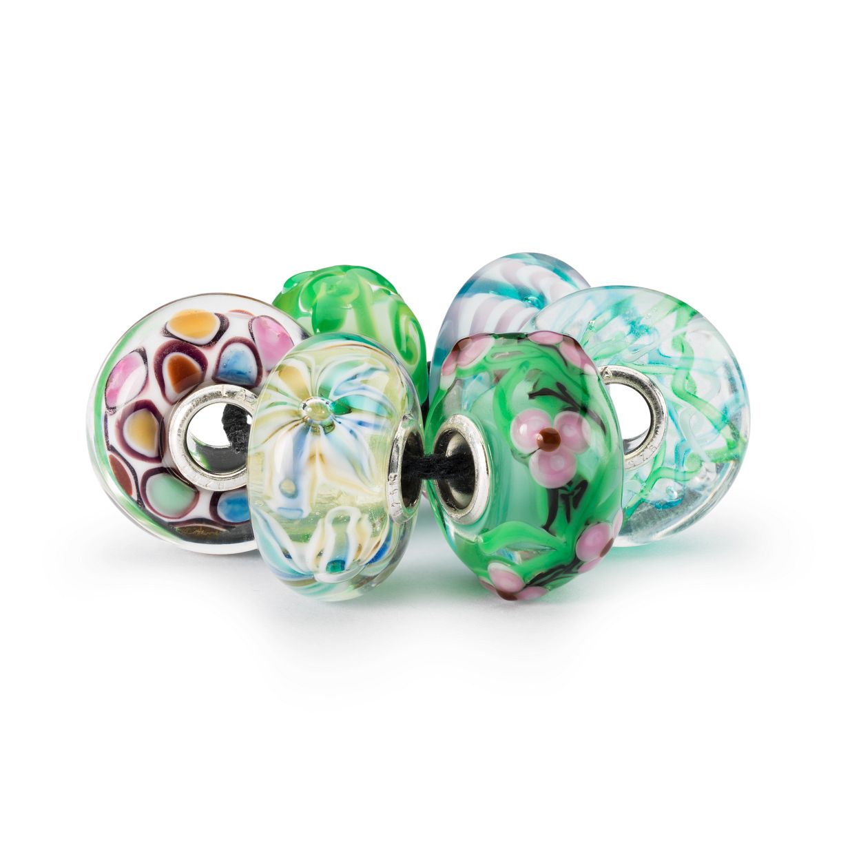 Dit is een kraal van het merk Trollbeads uit glas.