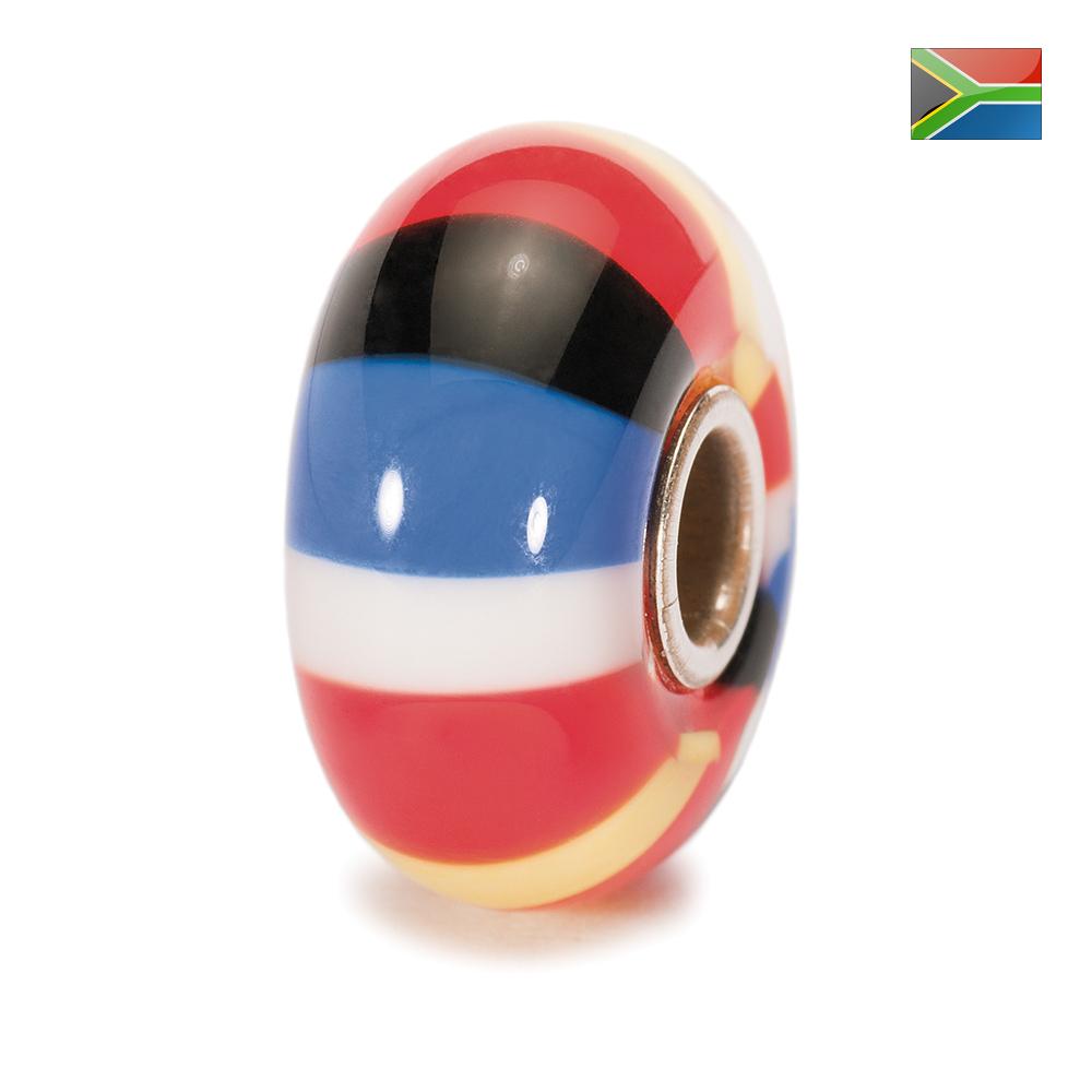 k ben een Afrikaan. Niet omdat ik daar geboren ben maar omdat mijn hart samen met dat van Afrika klopt. Ik ben een Afrikaan. Niet omdat ik op haar grond woon maar omdat mijn ziel zich thuis voelt in Afrika. Ik ben een Afrikaan. Want haar ruige ongereptheid verfrist mijn geest en brengt mij dichter bij de levensbron.