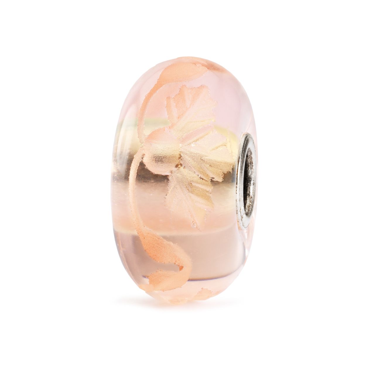 Trollbeads Gegraveerd liefdesavontuur: Gegraveerde bloem in subtiel roze als een vluchtige zoen van degene die je liefhebt.