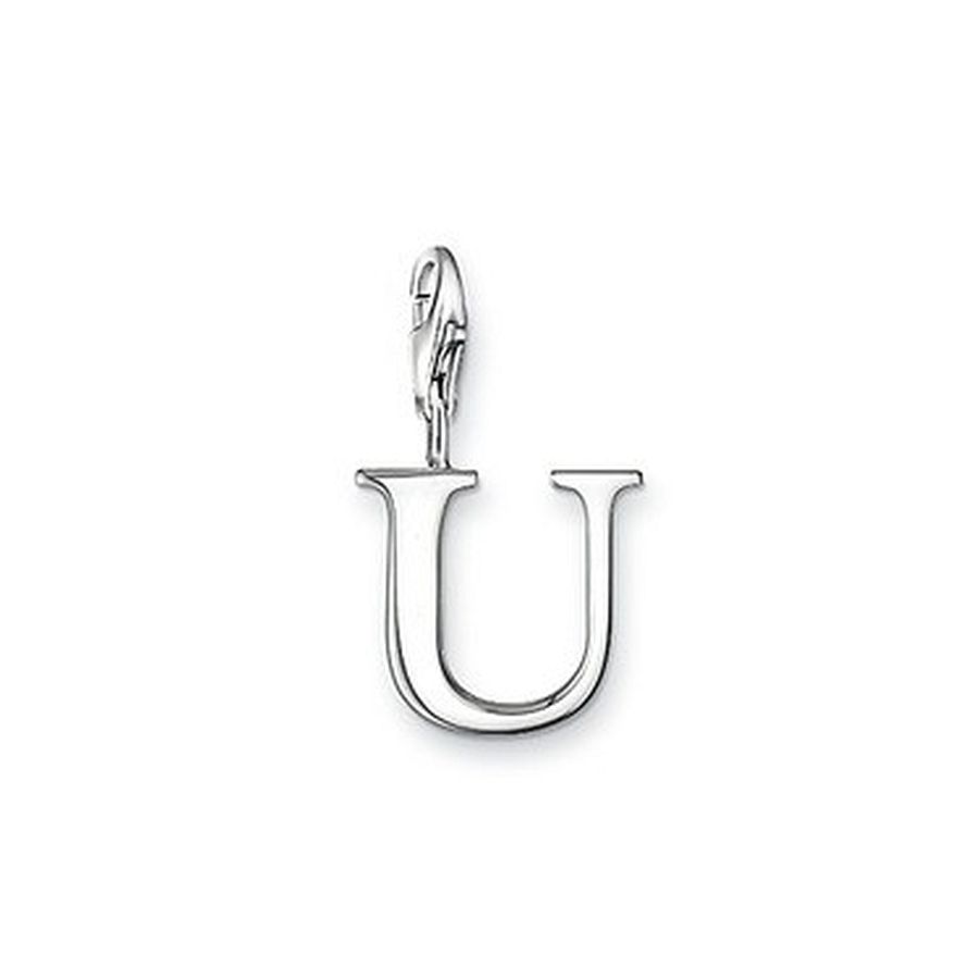 Letter U bedel gemaakt van 925 Sterling zilver. De bedel is gemakkelijk aan een armband te bevestigen door middel van een mooi slotje. Wilt U deze charm aan een collier van zilver, leer of satijn dragen? Dan heeft u ook een verbindingsring nodig, zodat de bedel netjes komt te hangen.