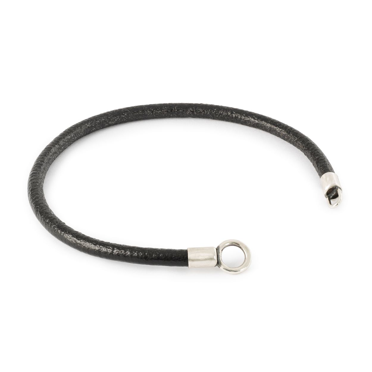 Om een nieuw Trollbeads-verhaal te beginnen 
Let op sluiting niet inbegrepen.
Lengteaanwijzing: De aangegeven lengtematen zijn inclusief sluiting
