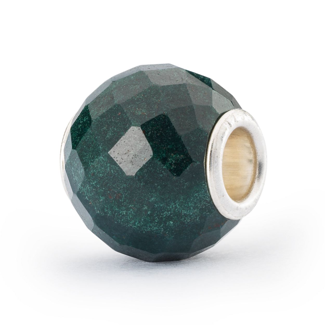 Zorg goed voor jezelf! Groene chalcedoon is een edelsteen lichaam, geest en ziel in evenwicht houdt.
