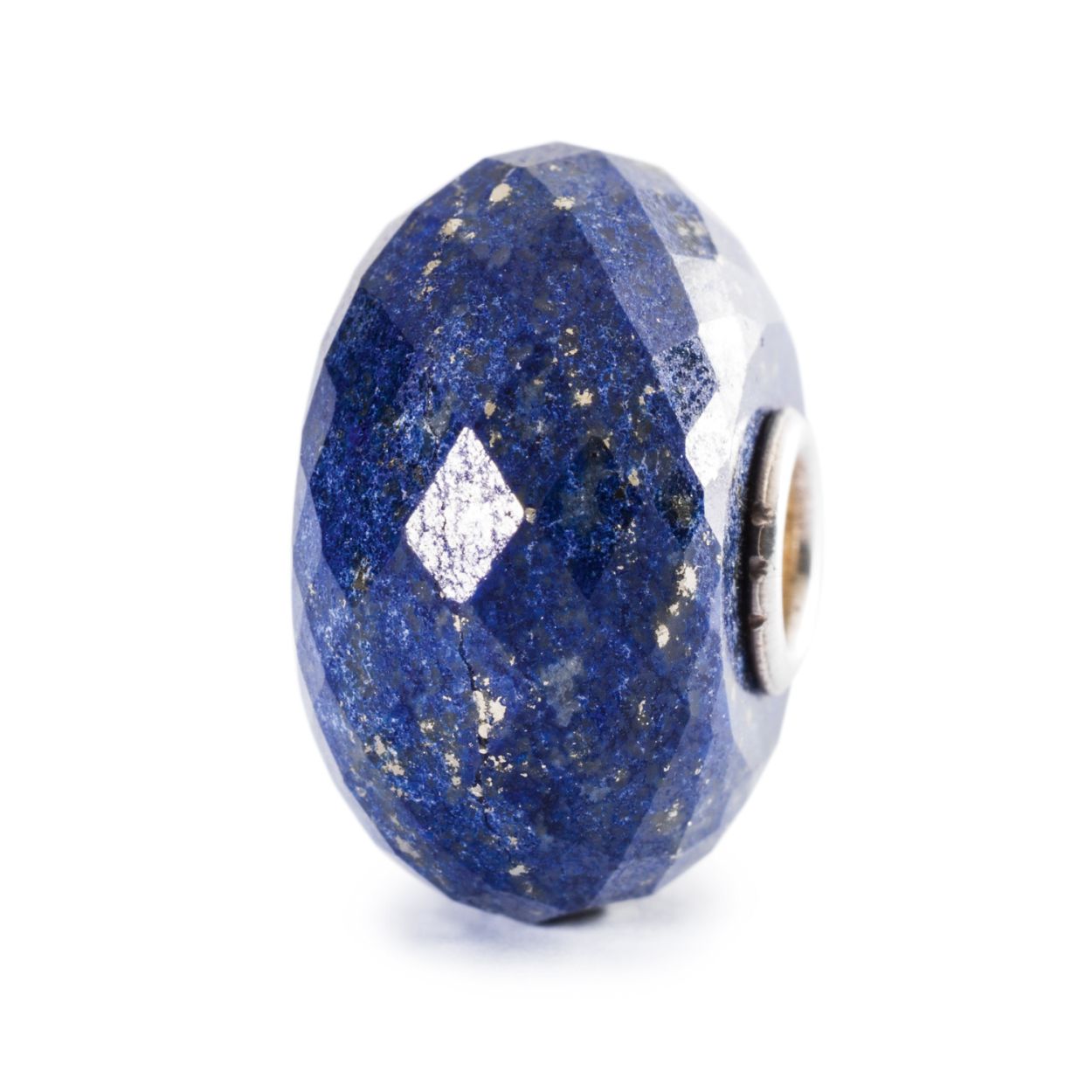Lapis lazuli: Lapis lazuli haalt dingen helderder voor je geest. Deze steen wordt zowel op het oostelijk als het westelijk halfrond gewonnen.