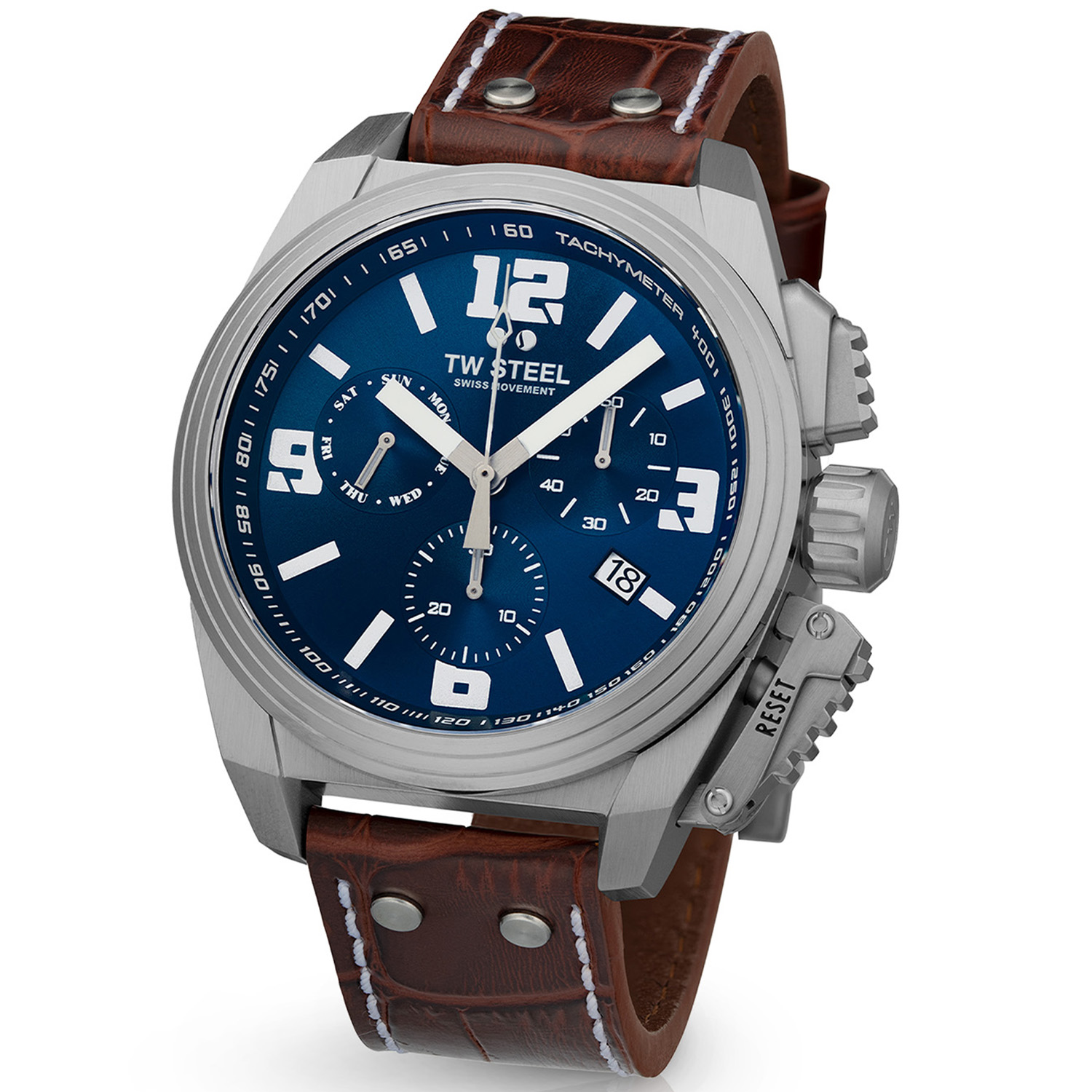 TW Steel TW1113 Canteen Swiss Movement Steel Chrono Bruin Leer 46mm
Dit TW steel herenhorloge uit de Swiss Canteen serie met nr TW1113 heeft een stalen horlogekast van 46mm met een blauwe wijzerplaat met chronograaf en een datum. De uursaanduiding en de wijzers zijn opvallend door de witte accenten. Deze Canteen serie heeft een swiss made uurwerk en dat geeft het model extra luxe. Het stijlvolle herenhorloge heeft een saffierglas en ruw bewerkte kronen en knoppen. Aan de kast zit een bruin leren croco band met een stalen gespsluiting. Het horloge heeft wereldwijde garantie van 3 jaar en is 10 ATM. Een sportief chique model.

Het Merk:
TW Steel is een Nederlands horlogemerk. Groot in visie en ongeevenaard in stijl. Sinds onze oprichting in 2005 geven wij tijd een nieuwe dimensie. Met karakteristieke designs stappen wij af van de gebaande paden.
Ons bereik is wereldwijd, of het nu zakelijk, casual of sportief is, bij de horloge collectie van TW Steel gaat het om kwaliteit en precisie. Een horloge dat je persoonlijkheid onderstreept is altijd binnen handbereik. Vorm en functie gaan samen in onze horloges van Zwitserse top kwaliteit. De kunst om je te onderscheiden vergt zelfvertrouwen en lef.
TW Steel is niet zomaar een horloge, TW Steel is een statement.

Specificaties:
- Stalen horloge kast 46mm
- Blauwe wijzerplaat
- Bruine leren croco band
- Saffierglas
- Schroefkroon
- 10 ATM