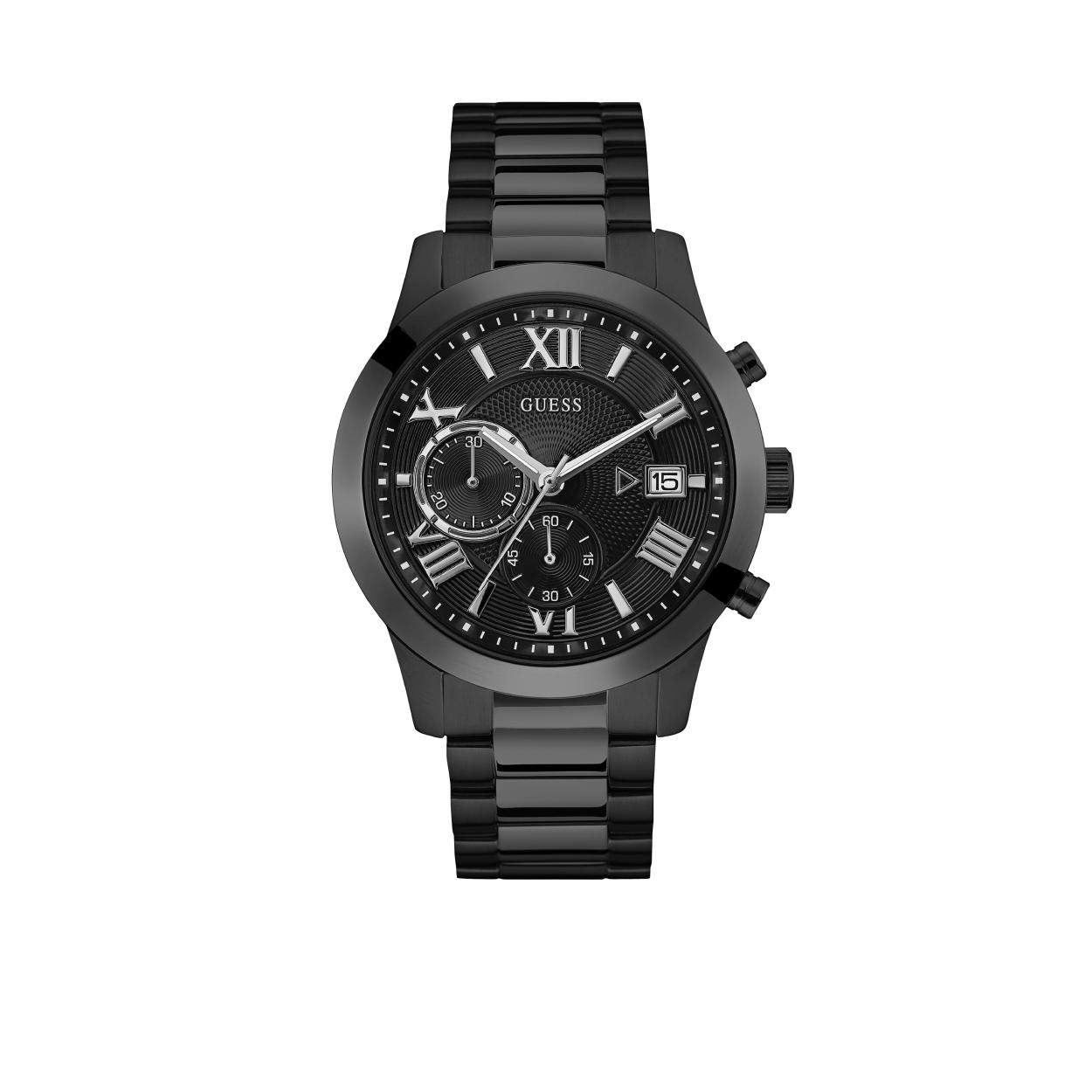 Dit all black GUESS heren horloge is stijlvol en stoer tegelijk. De zwarte Atlas heeft een subtiele uitstraling en past bij elke outfit. Het horloge heeft een ronde kast met een diameter van 45 mm. De schakelband sluit middels een vouwsluiting die zorgt voor extra draagcomfort. De wijzerplaat met Romeinscijfers is goed zichtbaar door het heldere mineraalglas. Het horloge is tot 10 ATM waterdicht . Model: W0668G7