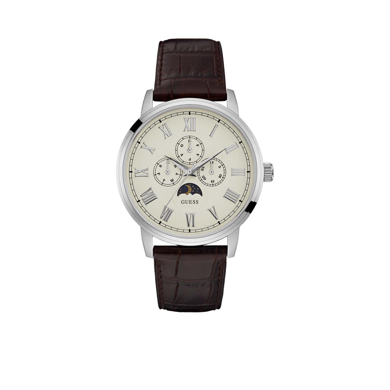 Dit mooie klassieke GUESS Horloge uit de Delancy serie is een analoge horloge met maanstand. De witte wijzerplaat is een echte blikvanger. De zilveren tijdsaanduiding in combinatie met de lunet zorgen voor een chique touch terwijl de chronolook  zorgt dat je dit horloge ook minder gekleed kan dragen. De leren band gaat lang mee en heeft een classy krokoprint.  De kast heeft een diameter van 44 mm. Het horloge heeft een gesp sluiting en is tot 3 ATM Waterdicht. Model: W0870G1
