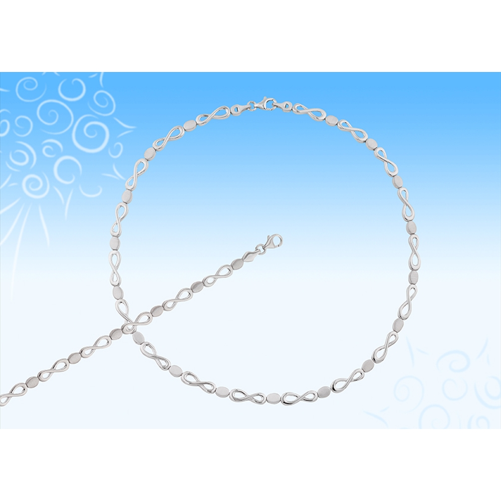 Dit is een armband van het merk Classical Silver Jewellery gemaakt voor dames.