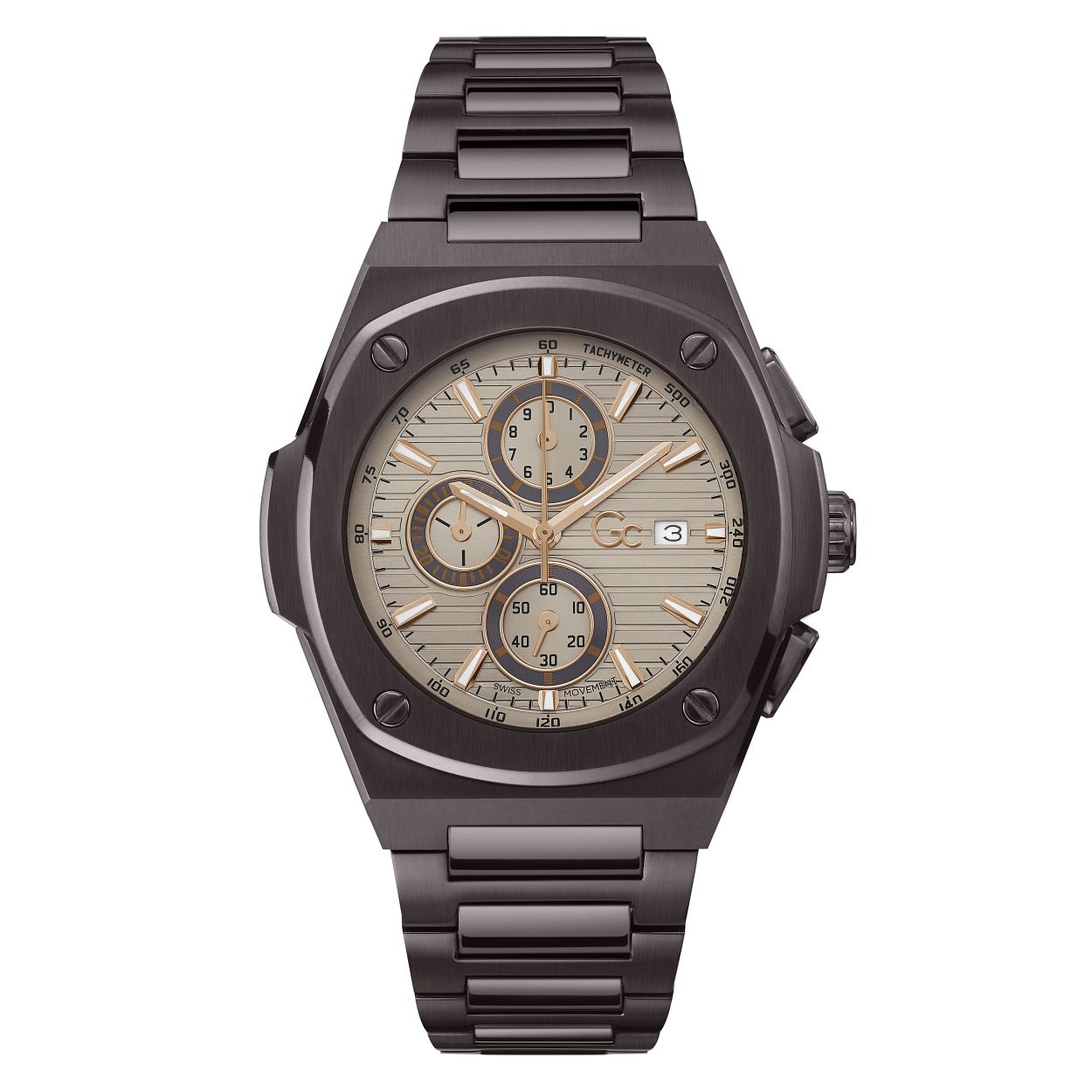Dit stoer en stijlvole bruine herenhorloge uit de Gc Coussin Shape collectie valt op door de bijzondere stijl en kleur. De kast heeft een diameter van 44 mm en lichte wijzerplaat met streeppatroon. De ros�goudkleurig ewijzers zijn voorzien van Super-LumiNova coating. De a-symmetrische dag/datum notering van deze chronograaf geven het geheel extra klasse en vorm. De geborstelde band die sluit middels een vlindersluiting geeft dit horloge een stoere touch. Dit model is tot 10 ATM waterdicht.