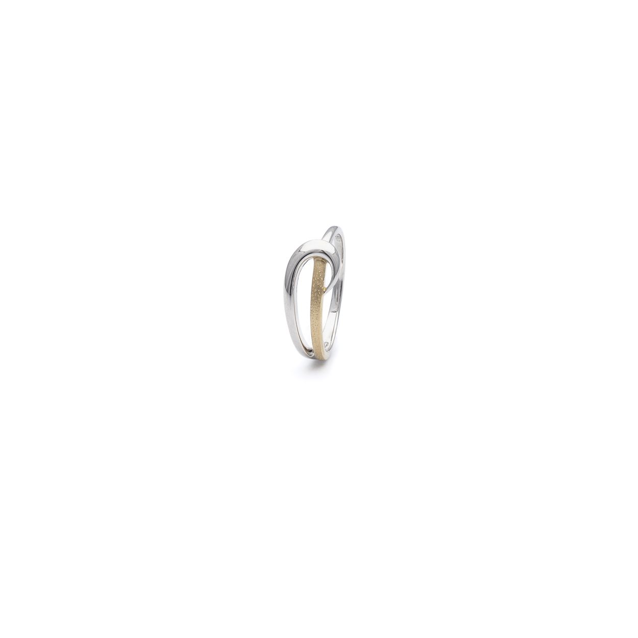 Yo Design Ring Cool Gold geschikt voor dames die houden van strakke elegente sieraden ontworpen door Joanna Taraszkiewicz Poolse ontwerpster