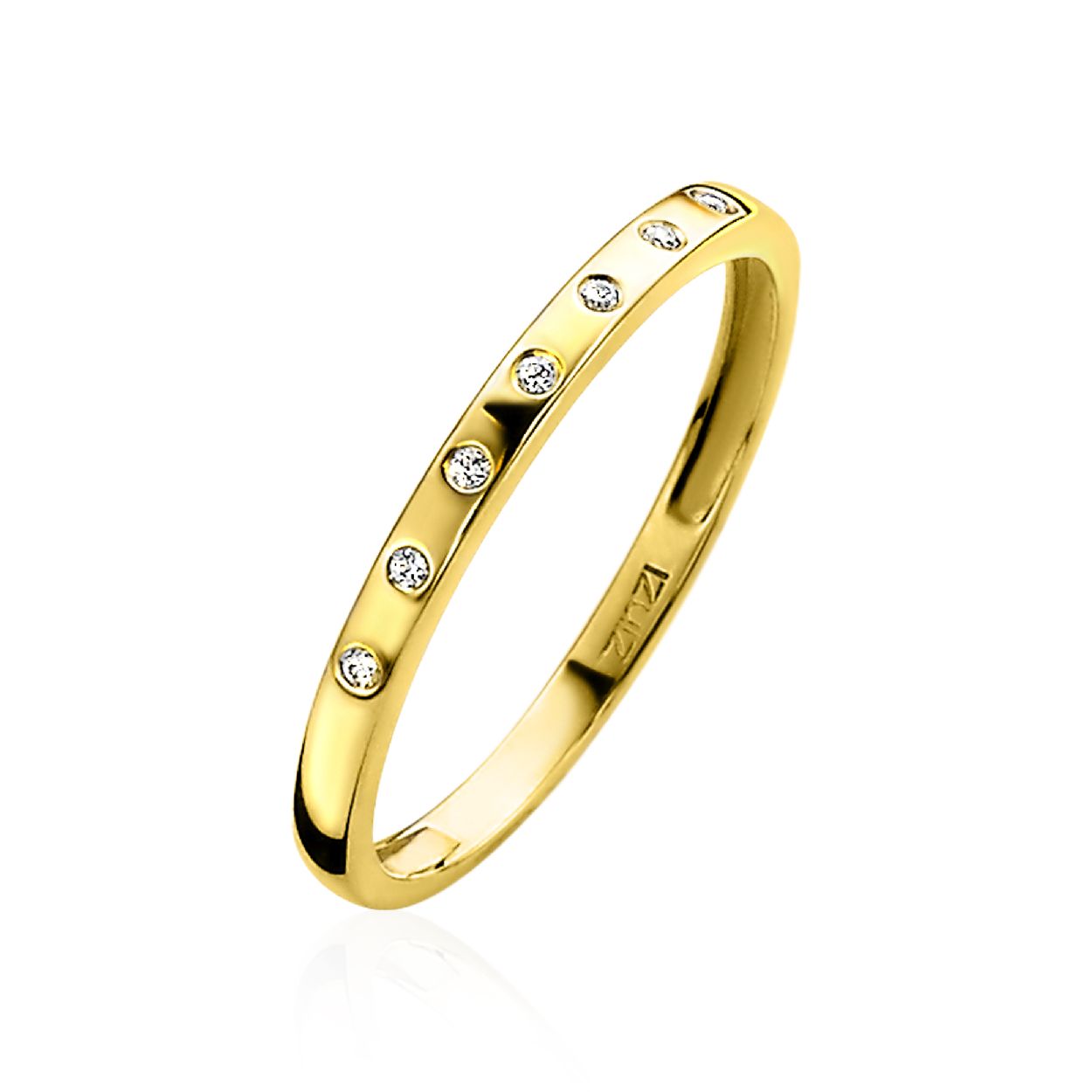 ZINZI Gold 14 karaat gouden gladde aanschuifring bezet met zeven ronde zirconia's. Mooi verdeeld over de bovenkant, zodat de schittering altijd zichtbaar is. Gemakkelijk te combineren met andere ZINZI Gold aanschuifringen. Vervaardigd van geheel 14 karaat goud (585).