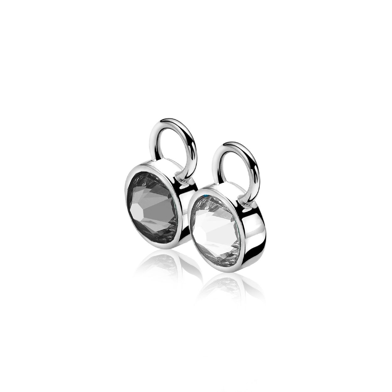 ZINZI zilveren oorbedels met dubbelzijdig Swarovski crystals in zwart en crystal wit. Perfect te matchen met stralende Zinzi oorringen om zo een onmisbare look te creëren. Hang ze sierlijk aan je zilveren Zinzi oorringen . De oorringen zijn niet bij de prijs inbegrepen. Vervaardigd van eerste gehalte zilver (925) en met extra rodiumlaag voor een langdurige glans.