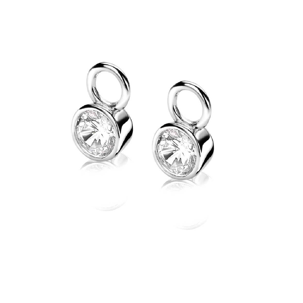 ZINZI zilveren ronde oorbedels (7mm) met witte zirconia's. Perfect te matchen met stralende Zinzi oorringen om zo een onmisbare look te creëren. Hang ze sierlijk aan je zilveren Zinzi oorringen . De oorringen zijn niet bij de prijs inbegrepen. Vervaardigd van eerste gehalte zilver (925) en met extra rodiumlaag voor een langdurige glans.