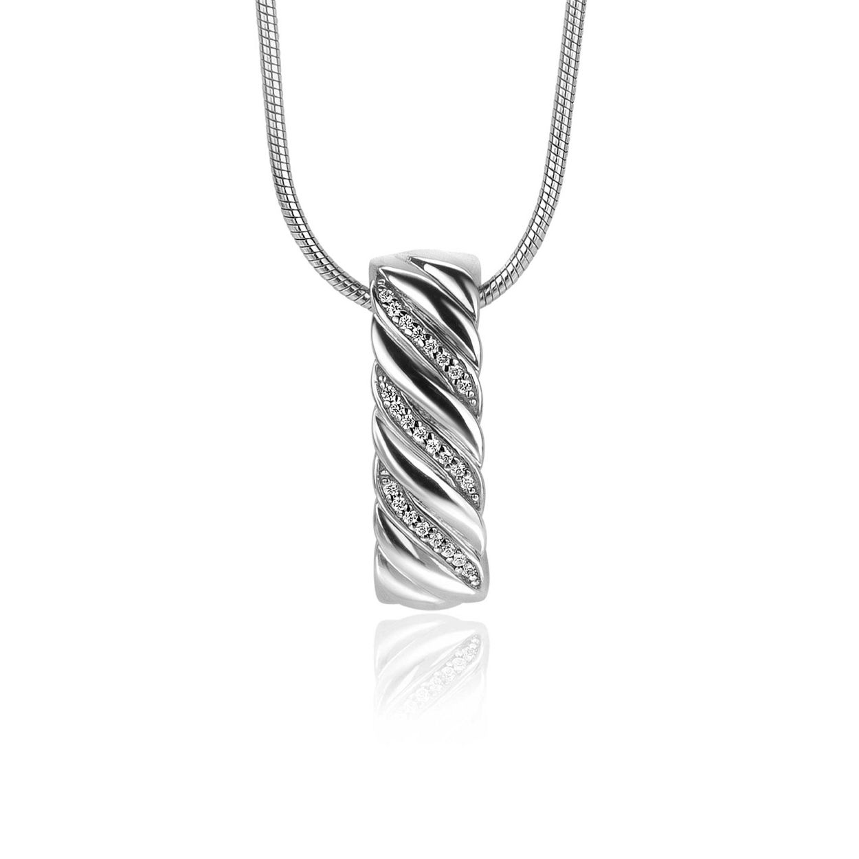 ZINZI zilveren hanger (20x6mm) in rechthoekige vorm, bewerkt met gedraaid effect. De gladde banen worden afgewisseld met drie banen bezet met witte zirconia's. Combineer met een ketting naar wens. De hanger is exclusief collier geprijsd. Maak je look compleet met de bijpassende oorsieraden en ring! Vervaardigd van eerste gehalte zilver (925) en voorzien van een extra rodiumlaag voor een langdurige glans.
