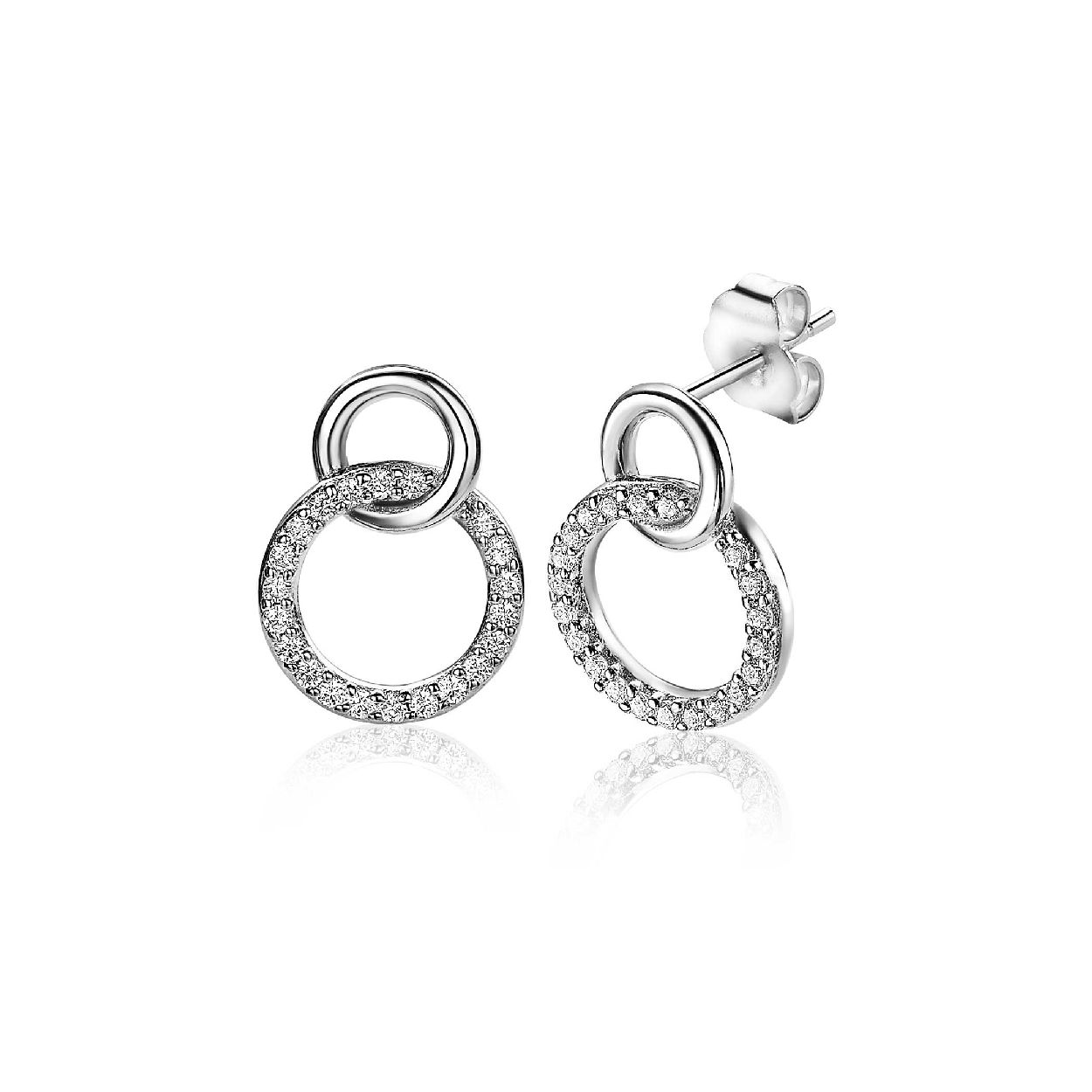 ZINZI zilveren oorknoppen, waarbij twee open vormen mooi met elkaar verbonden zijn: een glad open rondje en een groter open rondje bezet met witte zirconia's. Vervaardigd van eerste gehalte zilver (925) en met extra rodiumlaag voor een langdurige glans.
Deze oorsieraden maken een mooi set met de bijpassende ring en collier. 