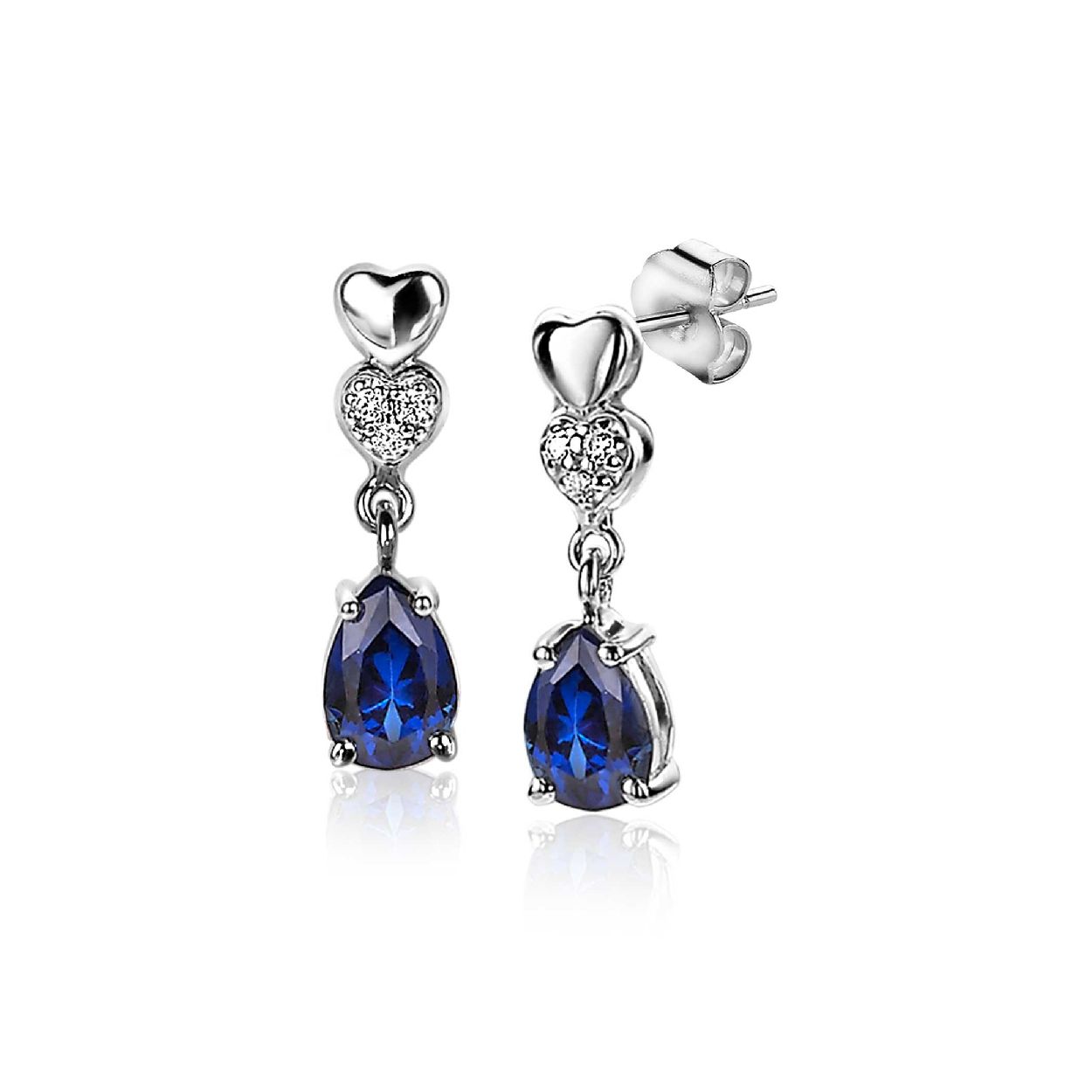 ZINZI zilveren oorstekers (15mm) met twee hartjes boven elkaar waarvan de onderste sierlijk bezet is met witte zirconia's. Daaronder hangt een grotere peervorm, bezet met een saffierblauwe kleursteen. Vervaardigd van eerste gehalte zilver (925) en voorzien van een extra rodiumlaag voor een langdurige glans.