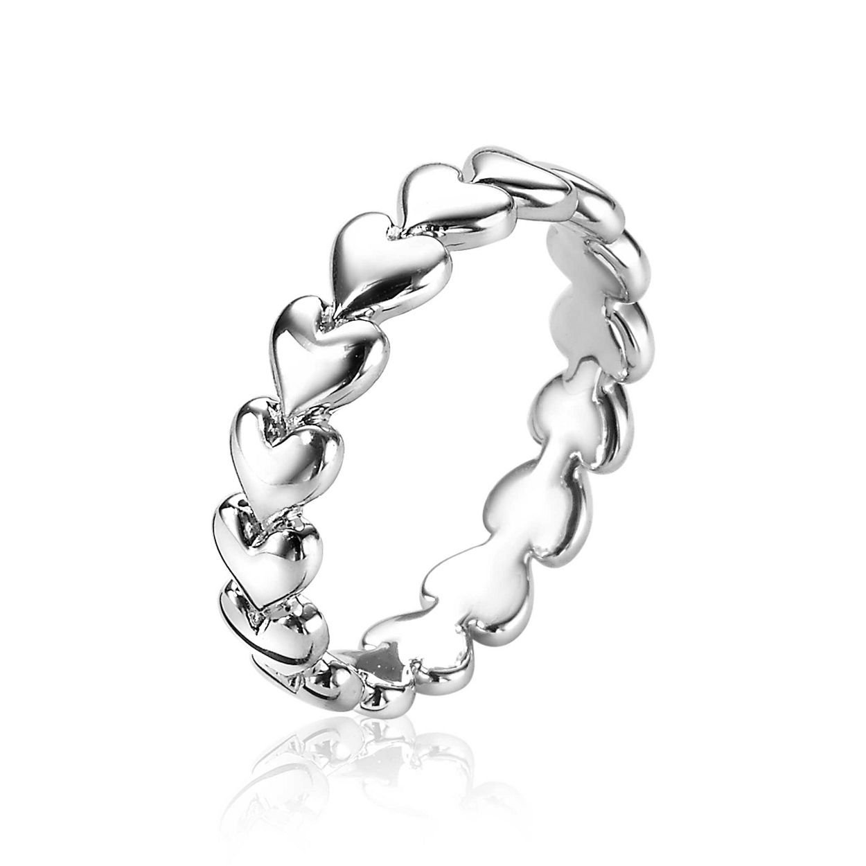 ZINZI zilveren ring rondom gezet met zilveren hartjes. Gemakkelijk te combineren met andere zilveren Zinzi ringen. Mix & match! De ring is vervaardigd van eerste gehalte zilver (925) en voorzien van een extra rodiumlaag voor langdurige glans.