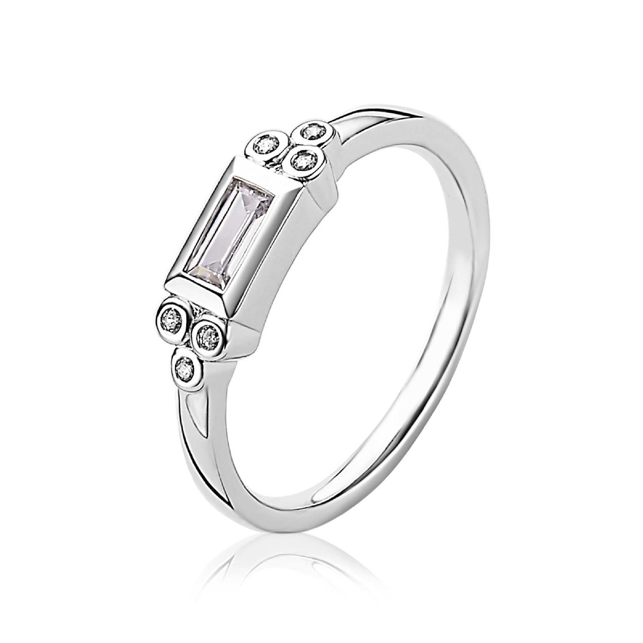 ZINZI zilveren ring met mooie rechthoekige zetting bezet met een witte zirconia. Drie ronde zettingen met witte zirconia's zijn sierlijk gezet aan beide uiteindes van de zetting. Vervaardigd van eerste gehalte zilver (925) en met extra rodiumlaag voor een langdurige glans.