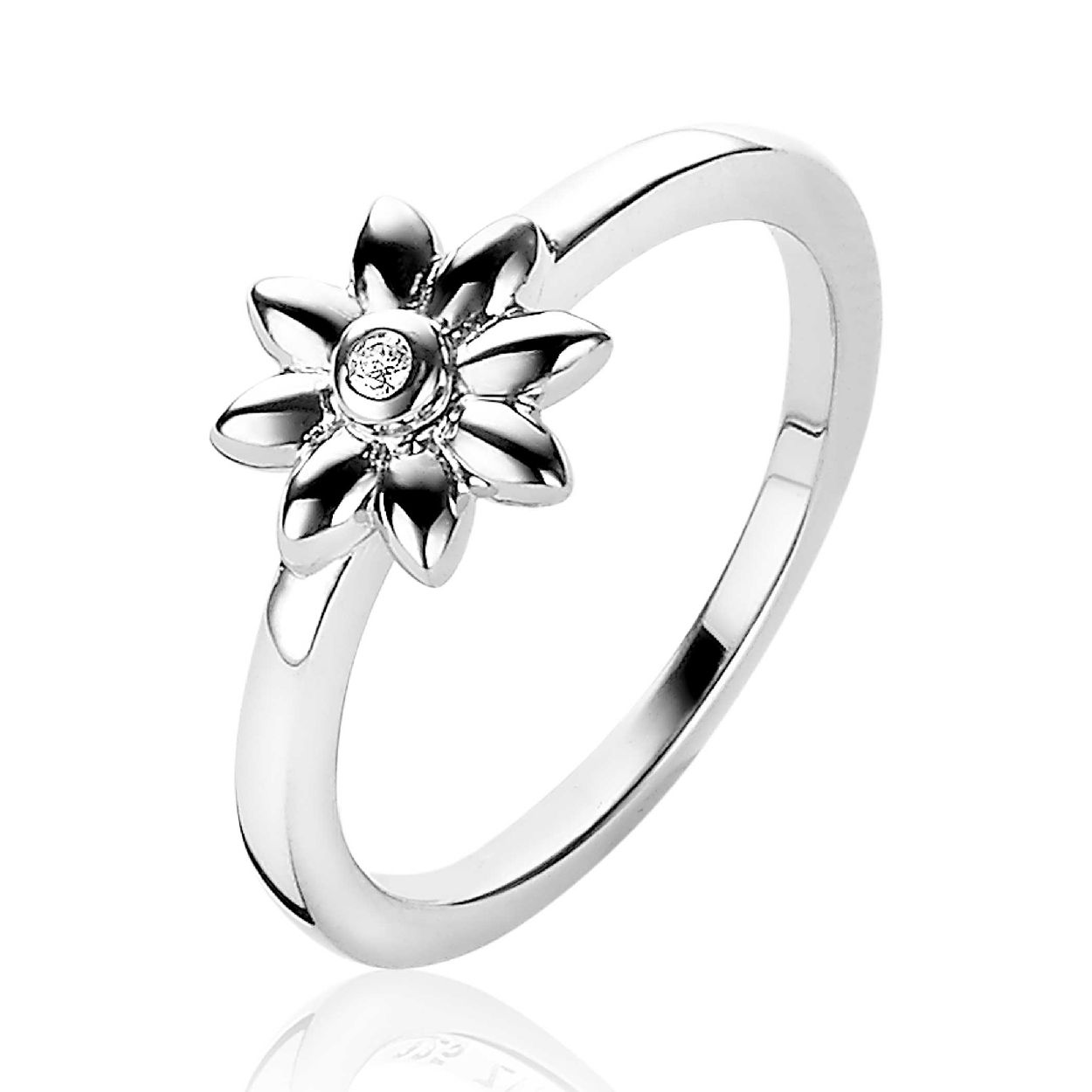 ZINZI zilveren ring met een schitterende bloem (9mm). De bloem is sierlijk in het midden bezet met een witte zirconia. Vervaardigd van eerste gehalte zilver (925) en voorzien van een extra rodiumlaag voor de perfecte glans.
