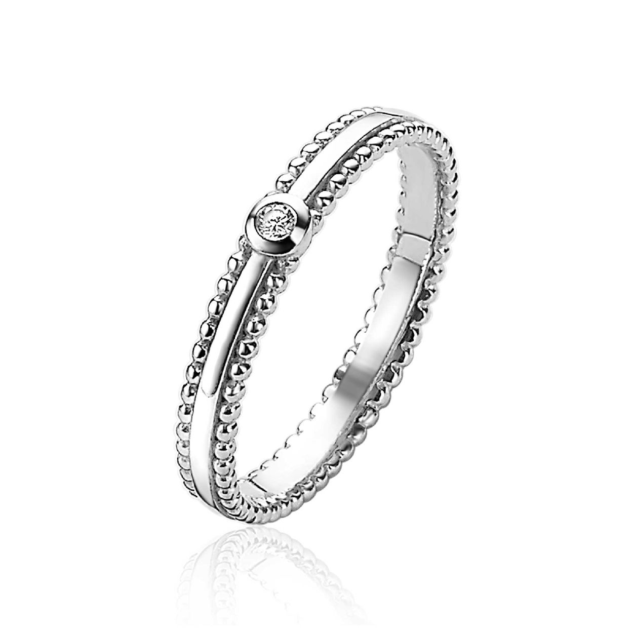 ZINZI zilveren aanschuifring met aan beide zijden een parelrand. De ronde topzetting is bezet met een witte zirconia. Breedte van de ring is 3,5mm. Gemakkelijk te combineren met andere zilveren Zinzi aanschuifringen. Mix & match! De ring is vervaardigd van eerste gehalte zilver (925) en met extra rodiumlaag voor mooie glans.