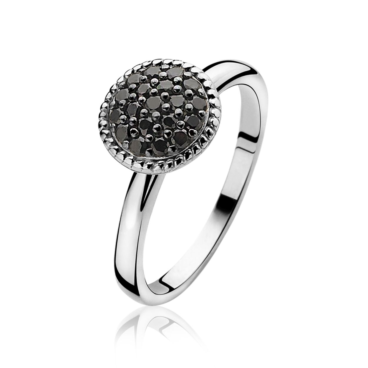 Dit is een ring van het merk Zinzi. De ring is zwart van kleur en gemaakt van zilver.