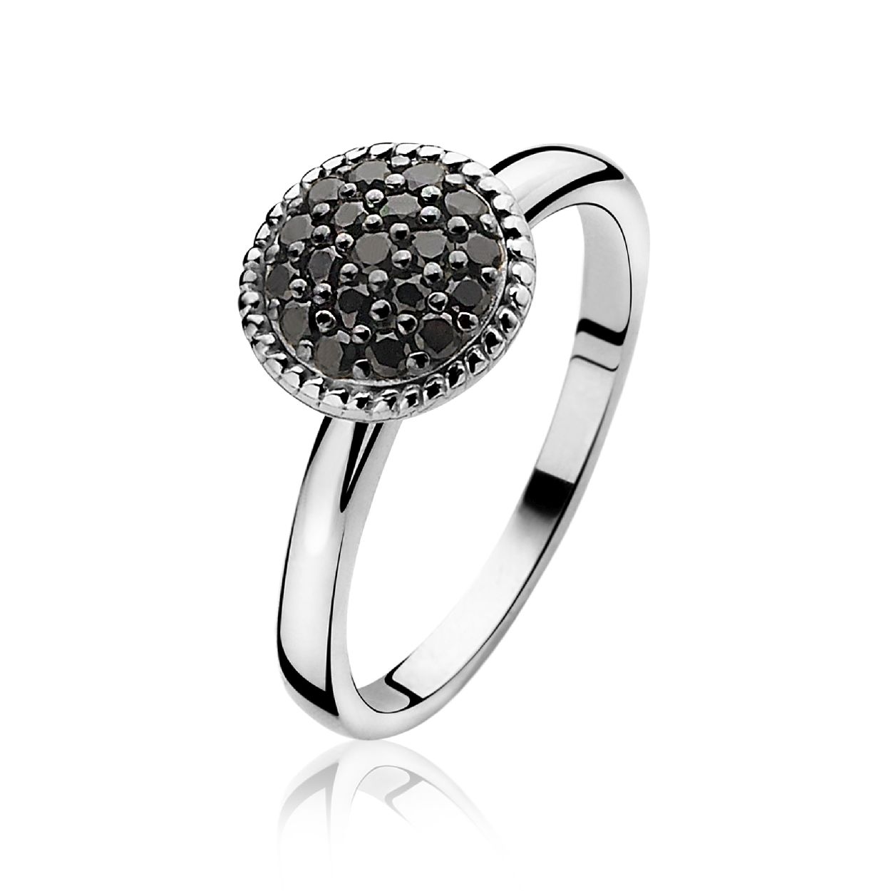 ZINZI zilveren ring rond model, met mooi bewerkte rand. Bezet met twintig zwarte zirconia's. Alle zilveren Zinzi sieraden zijn vervaardigd van eerste gehalte zilver (925) en zijn gerodineerd voor een mooi blijvende glans.