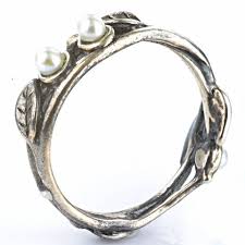 Ring met parel