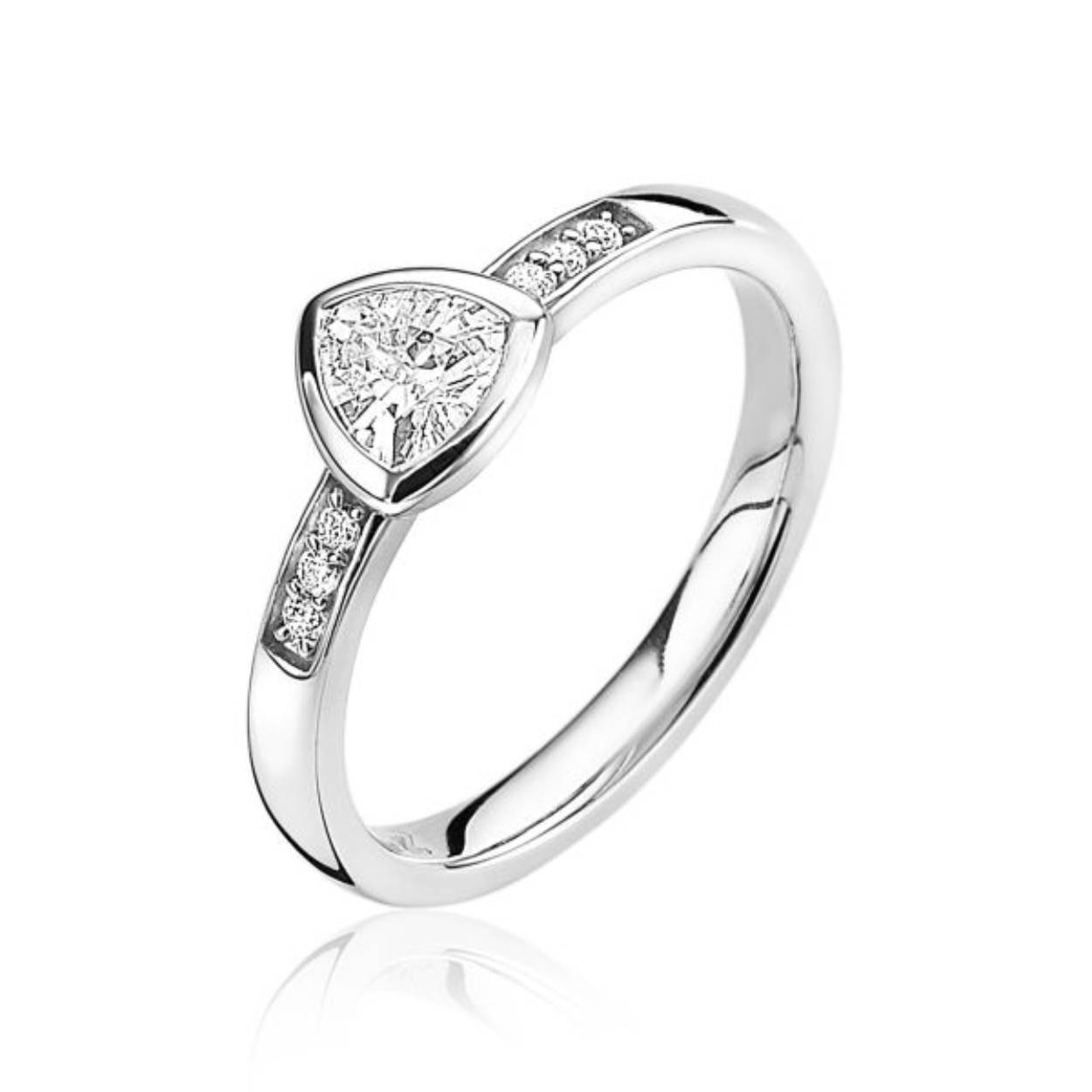 Zilveren ring met zirkonia