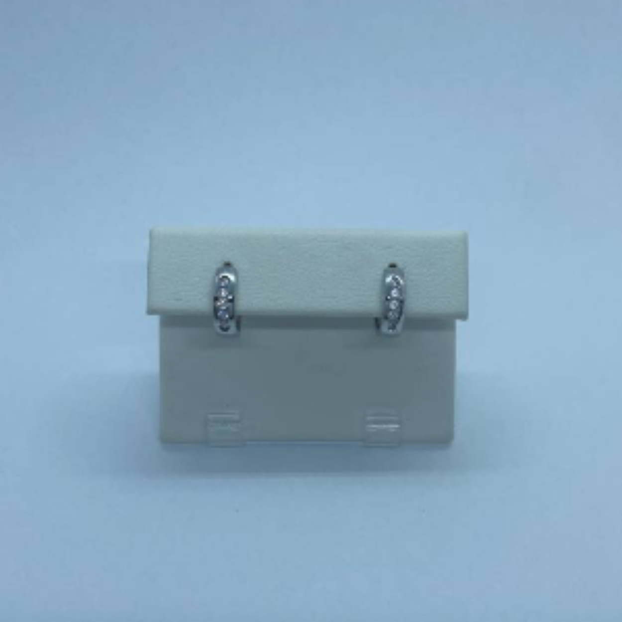 Zilveren oorringen met zirkonia