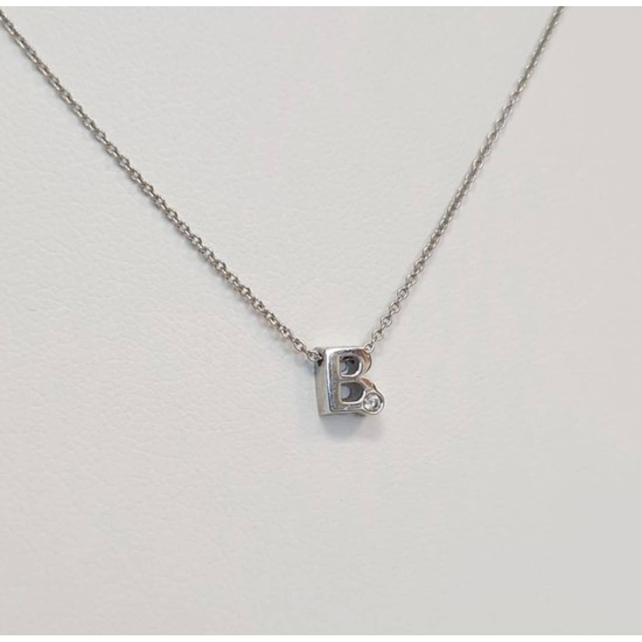 Minioro collier met letter B en zirkonia