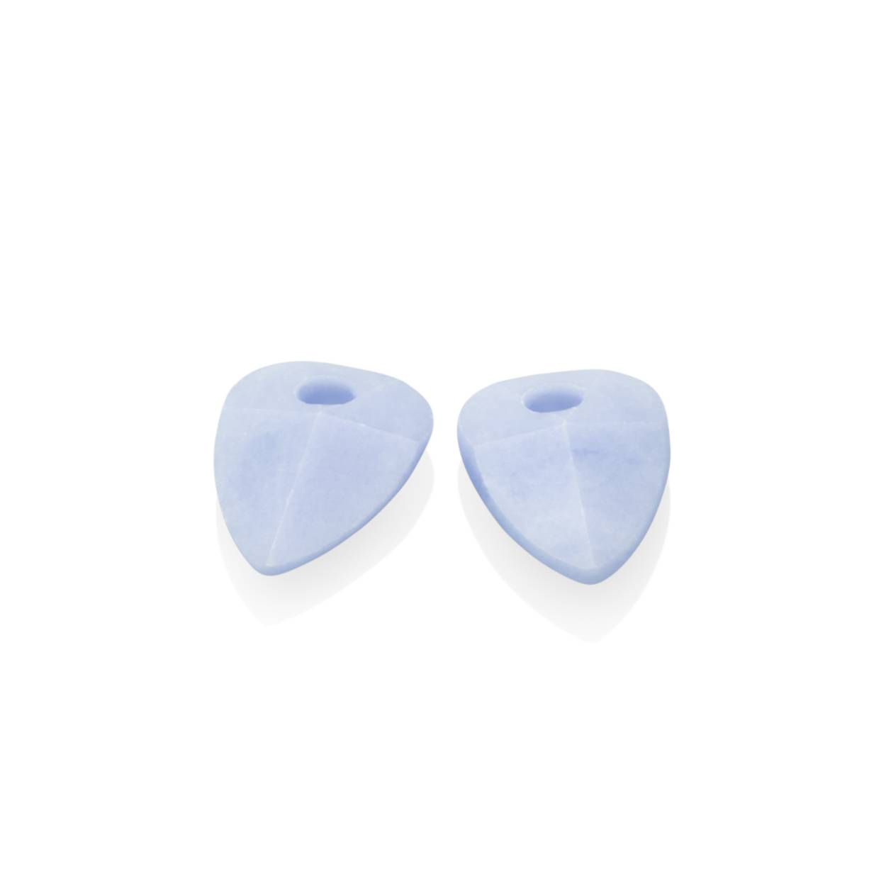 Subtiel en tijdloos, dat zijn de Blue Lace Agate Edge Minimals oorstenen. Ze passen bij elke gelegenheid, dus maak jouw zomerse outfit compleet met deze oorstenen.

De Edge Minimals oorbel edelstenen passen aan alle Sparkling creolen en Sparkling oorstekers.