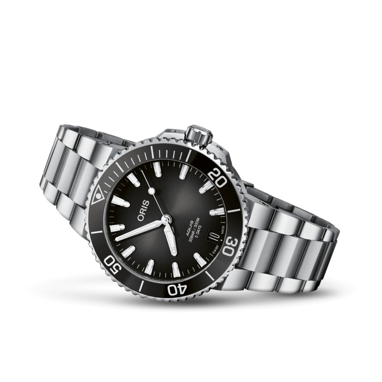 Oris Aquis Date Calibre 400 is een schitterend robuust horloge uit de collectie van Oris, en draait op het nieuwe kaliber 400. Met dit nieuwe kaliber zet Oris de nieuwe standaard in automatische mechanische horlogerie. Het kaliber is geheel in eigen huis ontworpen door de ervaren ingenieurs van het onafhankelijke Zwitserse horlogebedrijf. Misschien wel het meest opmerkelijke zijn de 10 jaar garantie en 10 jaar aanbevolen onderhoudsintervallen. Deze belofte zien we bij geen enkel ander horloge. Daarnaast hebben horloges met het Calibre 400 verhoogde niveaus van antimagnetisme en een gangreserve van vijf dagen.