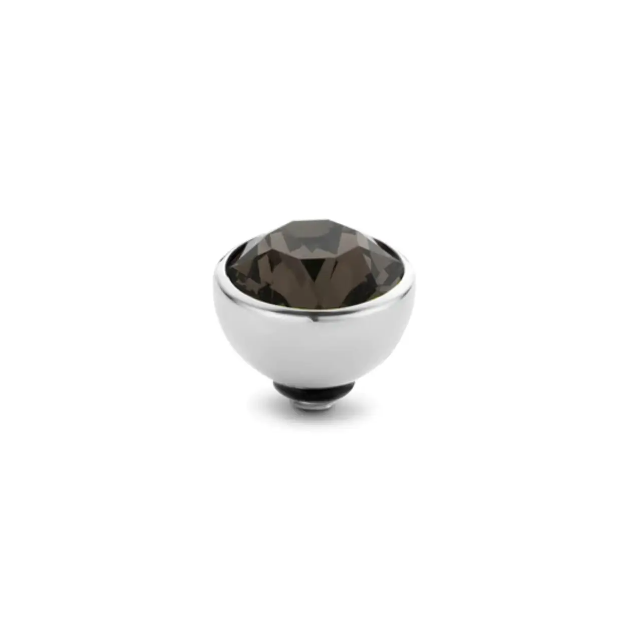 Het Melano Twisted Basic CZ steentje is ons bekende basis steentje van 8 mm. Met dit tijdloze steentje zit je áltijd goed en je hebt de keuze uit alle kleuren van de regenboog.