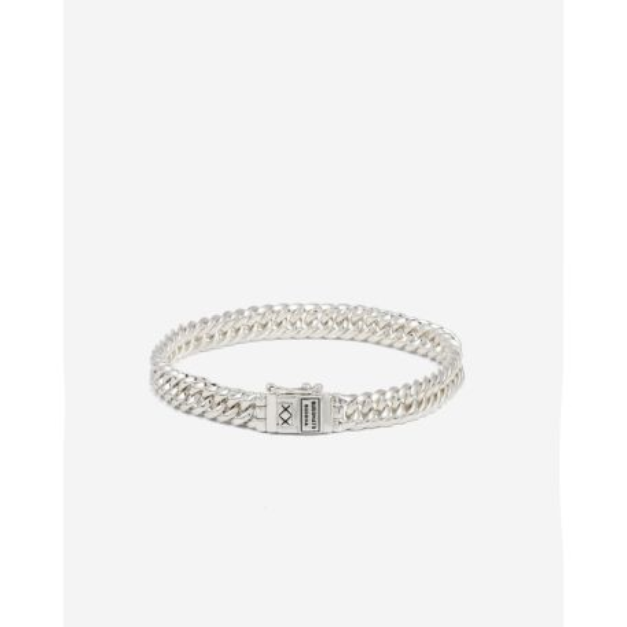 Dit is een armband van het merk Buddha to Buddha.
