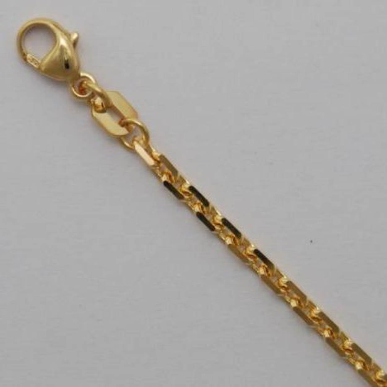 14k geelgouden geslepen anker armband met een lengte van 21 cm