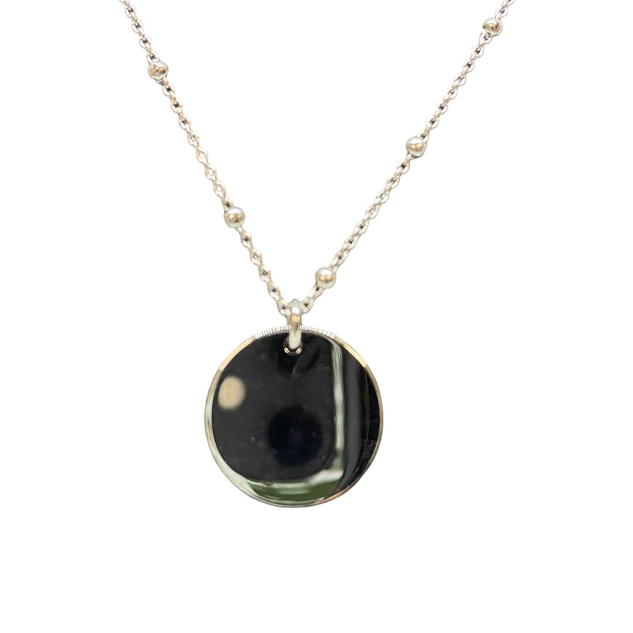 Zilveren collier met bolletjes en een rond graveerplaatje 102.2371.45