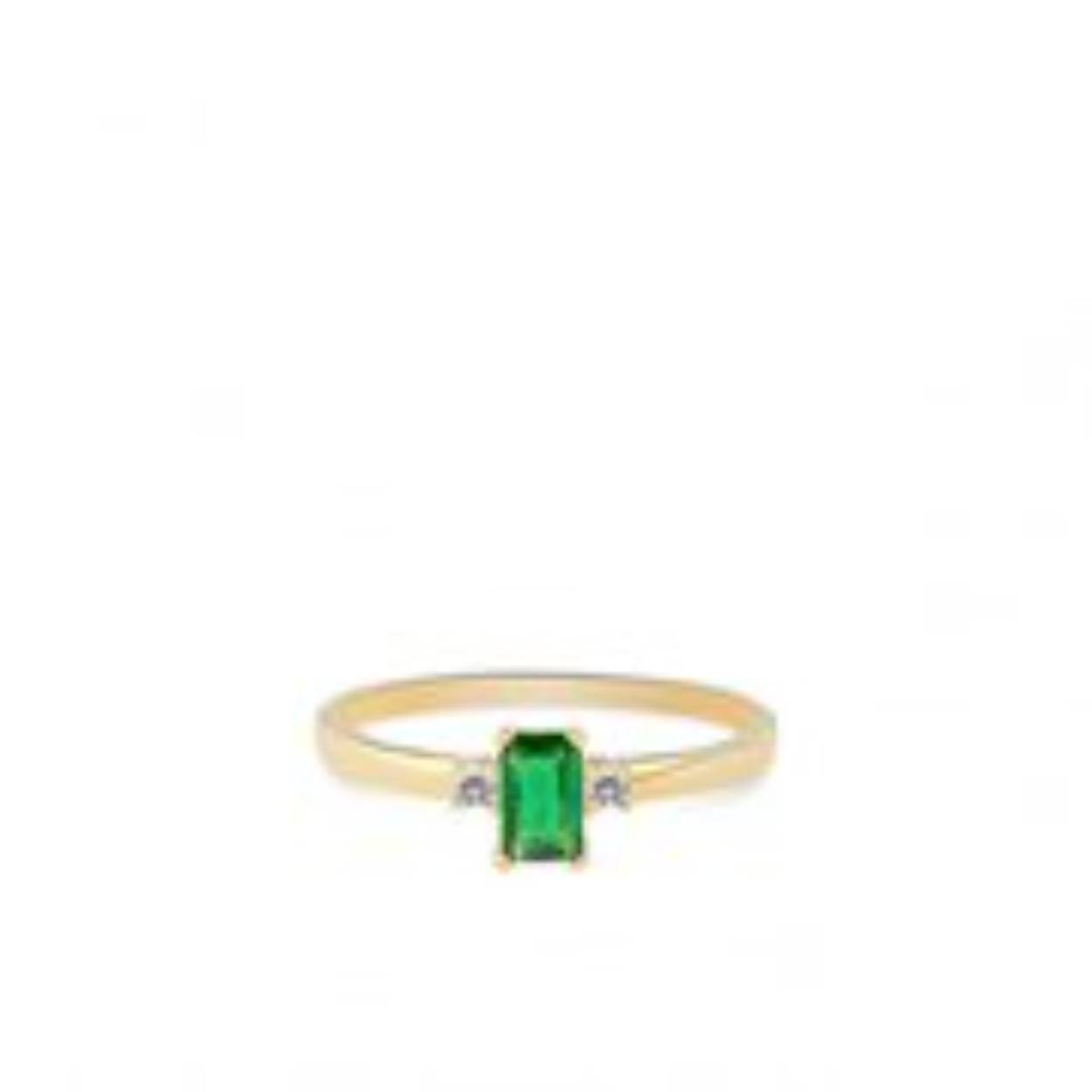 Deze ring is van het merk Swing Jewels. Het is een damessieraad gemaakt van goud, 14 karaat, (legering: 0.585). De ring is geelgoud van kleur.
De verdere specificaties van de ring zijn als volgt:
Breedte (mm): 3.6
Lengte (mm): 50
Hoogte (mm): 5.5