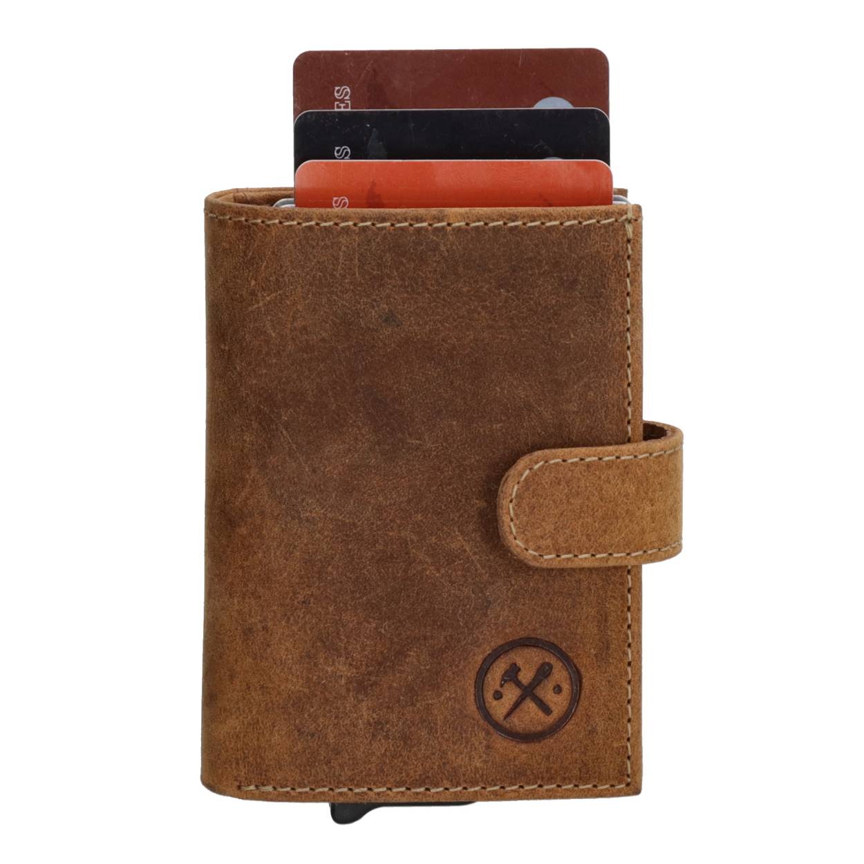 Deze Idaho Safety Wallet van Hide & Stitches heeft een bruine kleur en is voorzien van een handig vakje voor pasjes en papiergeld en een veilige ritssluiting. De portemonnee is perfect om al je belangrijke spullen veilig te bewaren tijdens het reizen of dagelijks gebruik. Draag hem eenvoudig in je broekzak, jaszak of tas voor een veilige en praktische oplossing.